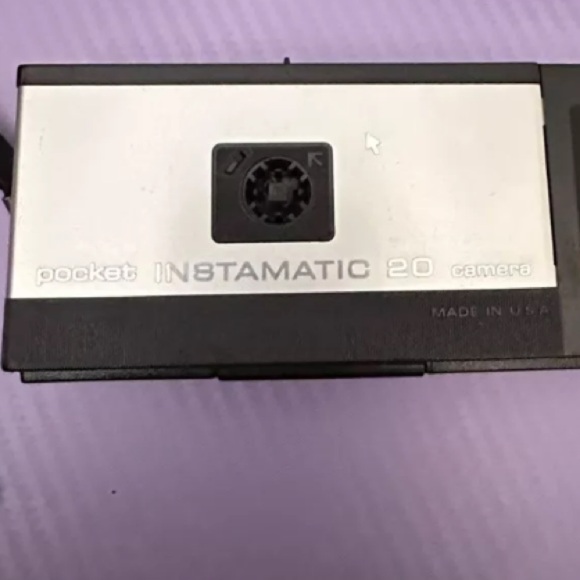 Vintage Kodak Pocket Instamatic 20 Camera 110 Film Camera NOT TESTED - Picture 3 of 3